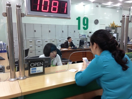 Lãi suất giao dịch bình quân liên ngân hàng giảm ở hầu hết các kỳ hạn